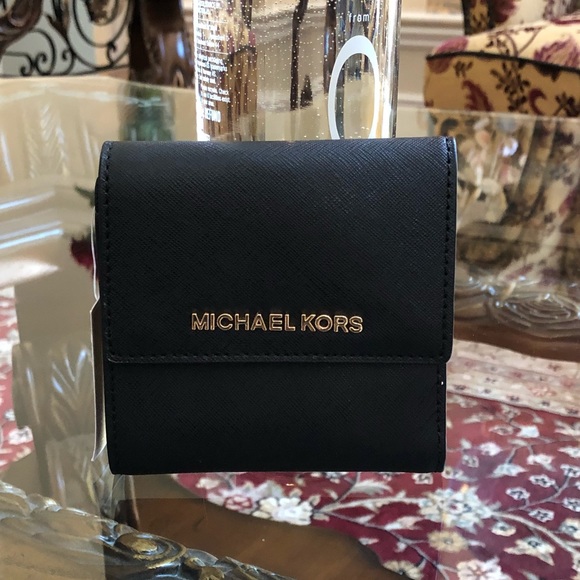 NWT Michael Kors Sofia perforated handbag&wallet - Picture 4 of 8